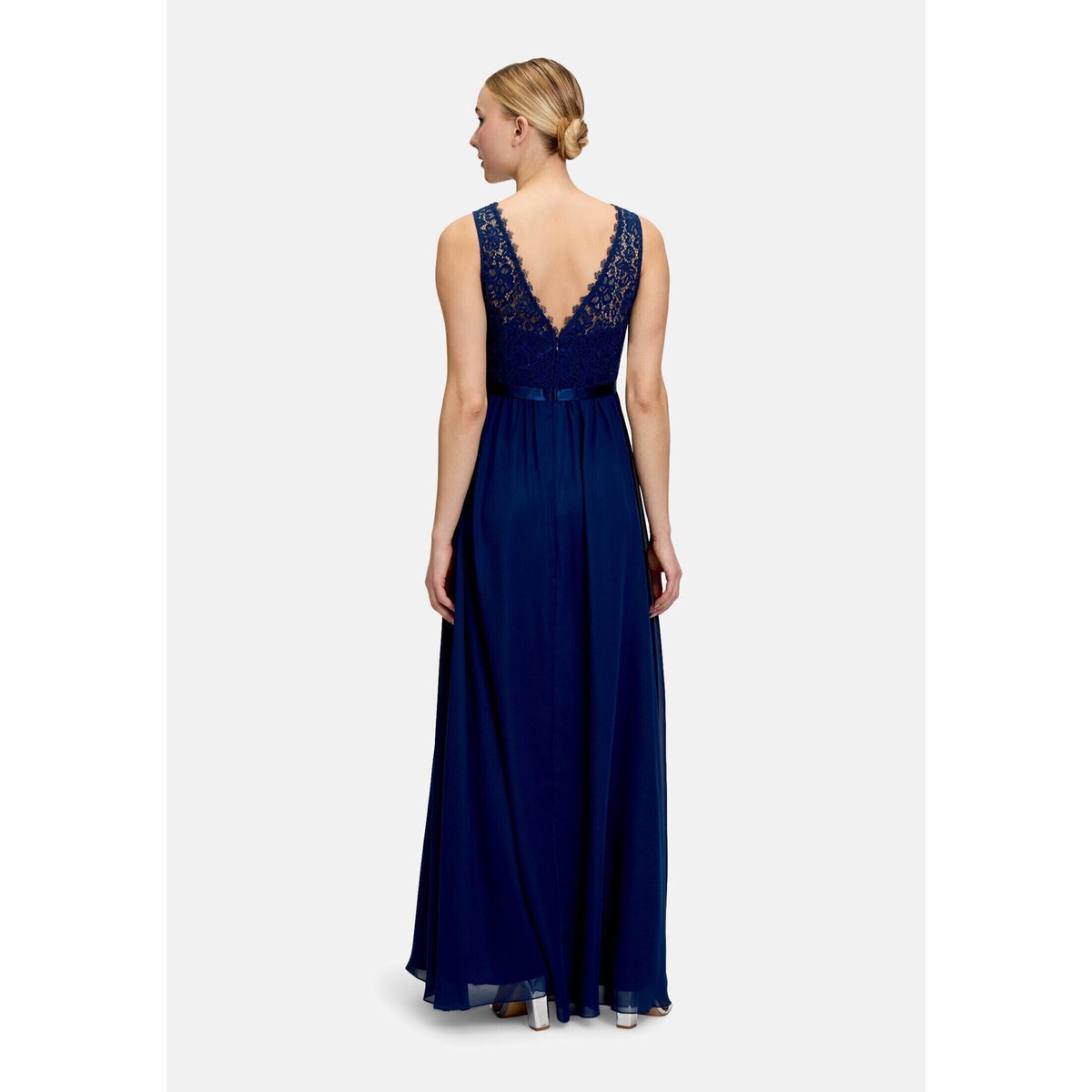 Robe de soirée en dentelle festival blue, VERA MONT