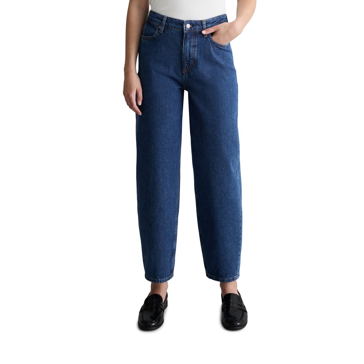 Jean modèle Stine, coupe barrel, longueur raccourcie en pur coton bleu, MARC O’POLO DENIM