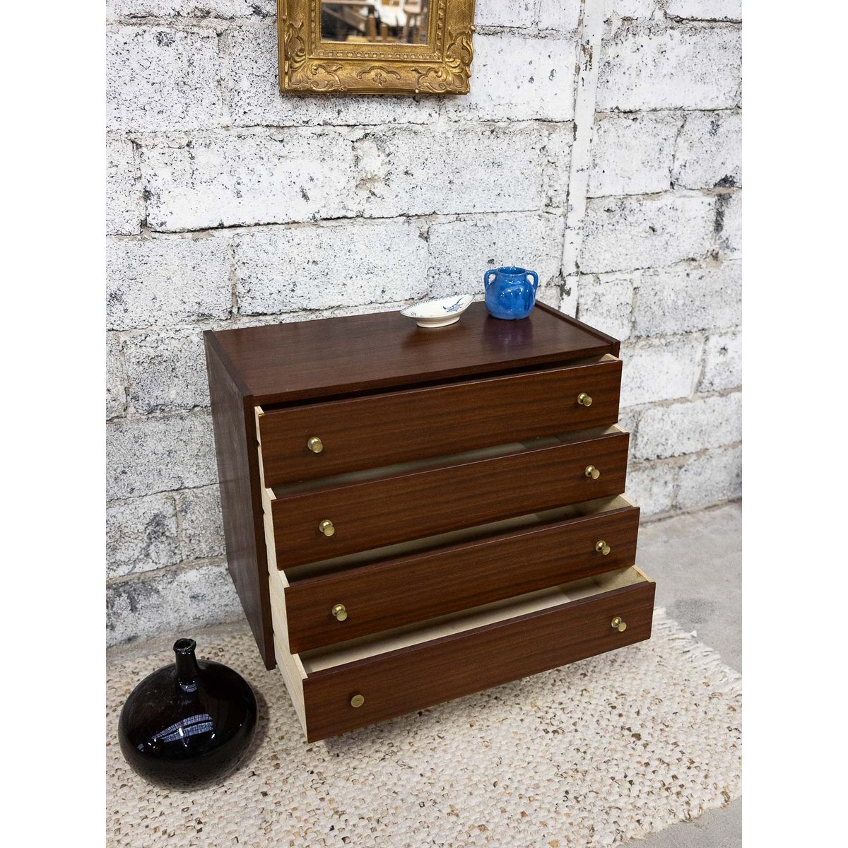 Commode contemporaine en bois Olga N°1048 - Bon état bois foncé, DEBONGOUT