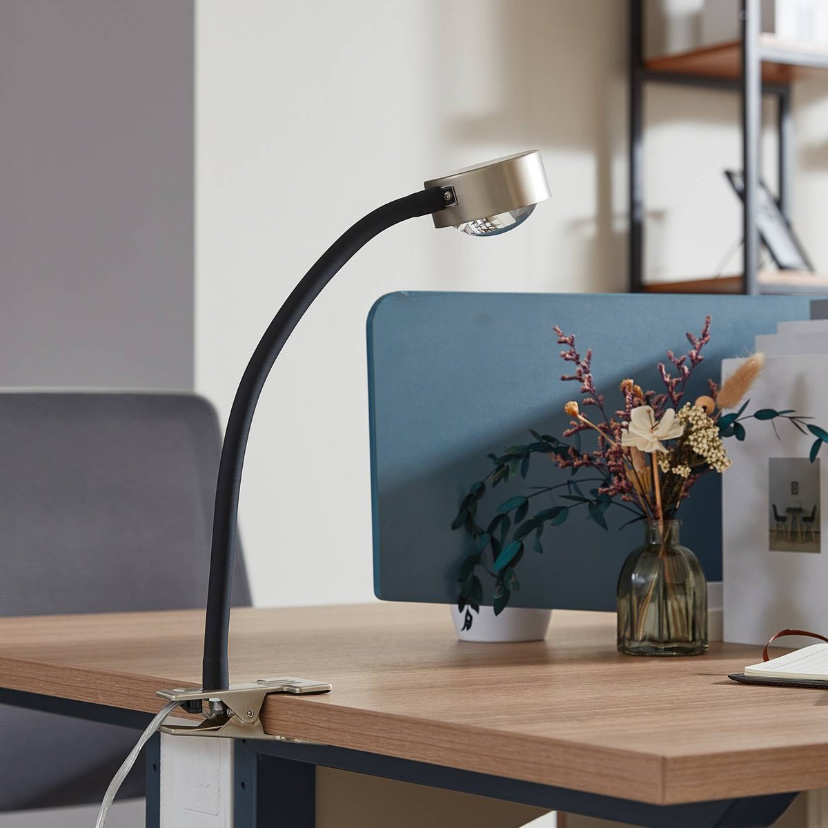 Lampe à pince en métal moderne, Jyla nickel mat, noir, LINDBY