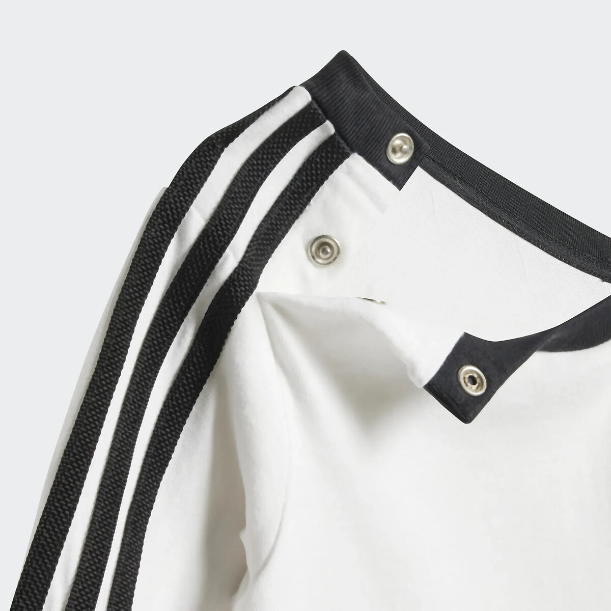 Set composto da maglietta a maniche lunghe e pantaloni in denim bianco/grigio, adidas Originals