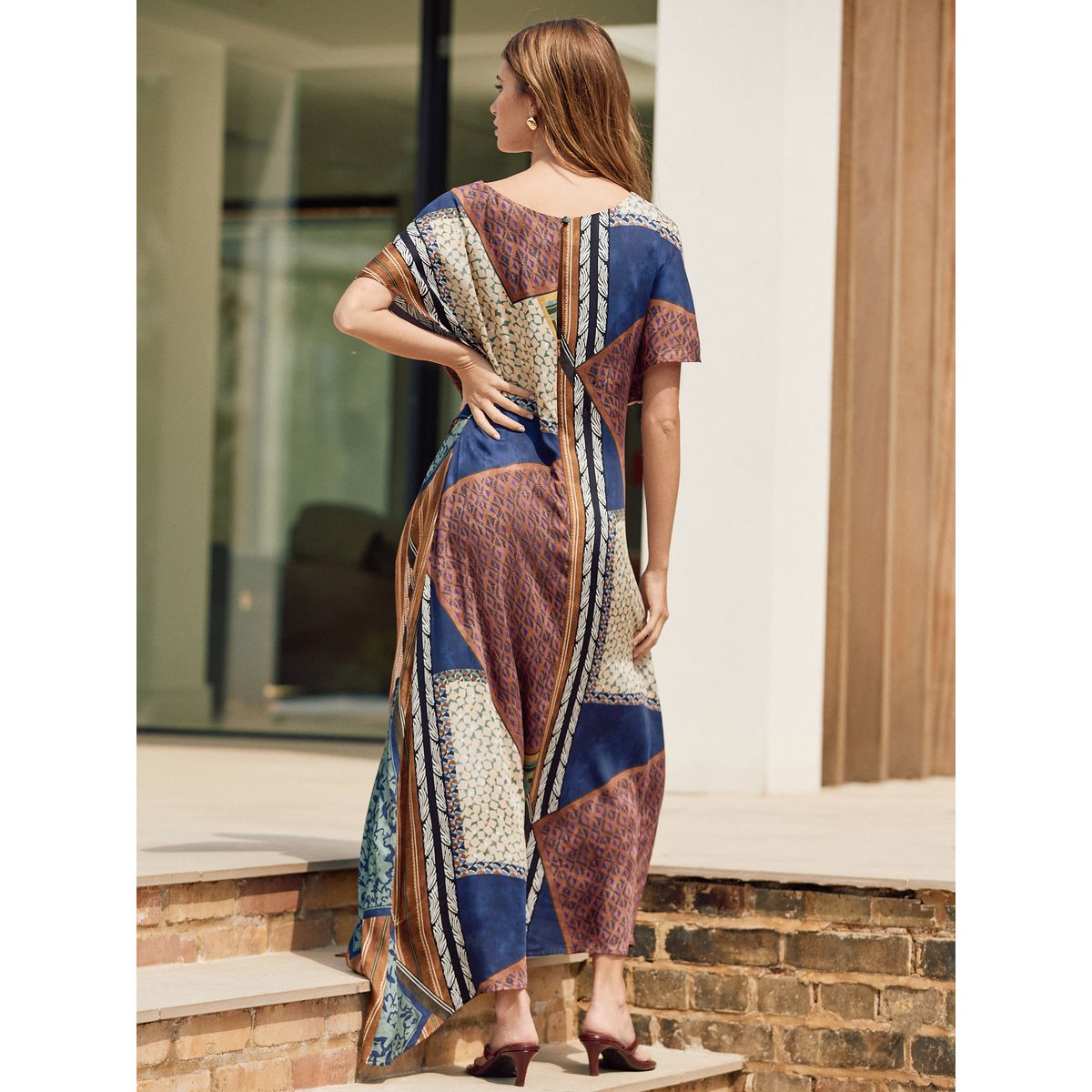 Robe mi-longue à taille cintrée écharpe imprimée marine, NEXT
