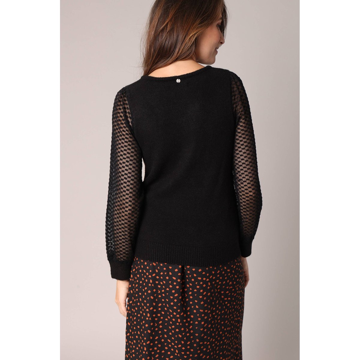 Pull en maille fine et manches en voile texturé SIJADE black, DEELUXE