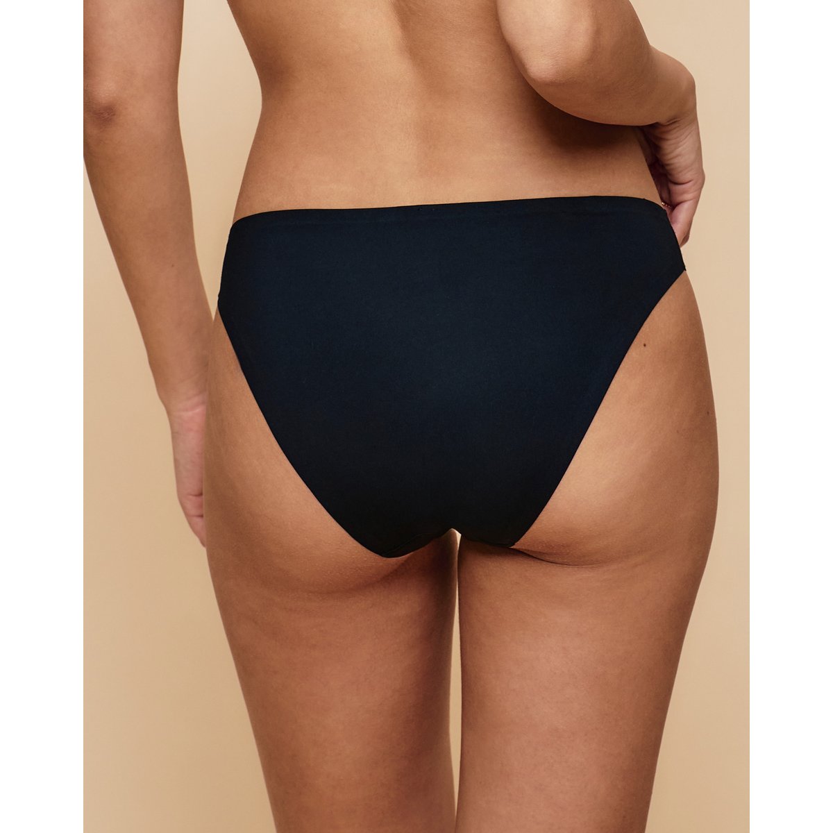 Lot de 3 culottes en microfibre INVISIBLIZ noir, UNDIZ