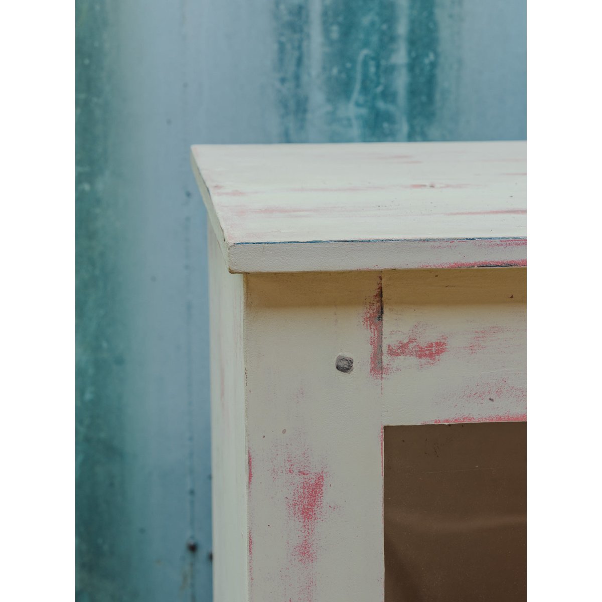 Buffet vitré en bois blanc et rose Gilbert N°1906 - Bon état blanc, DEBONGOUT