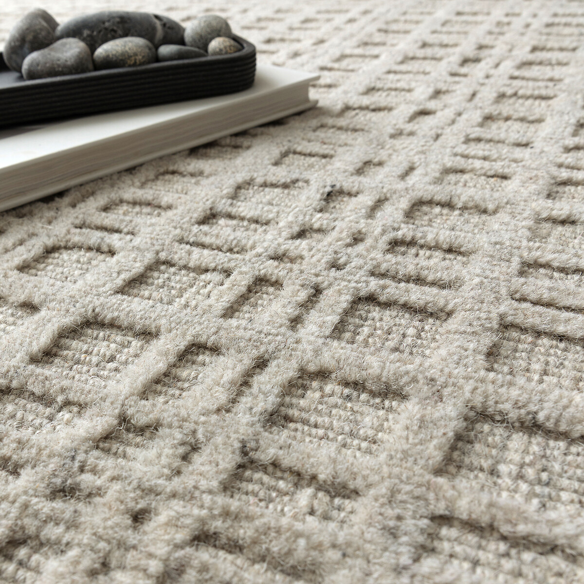 Thatch Handwoven Wool Rug grey, SO'HOME