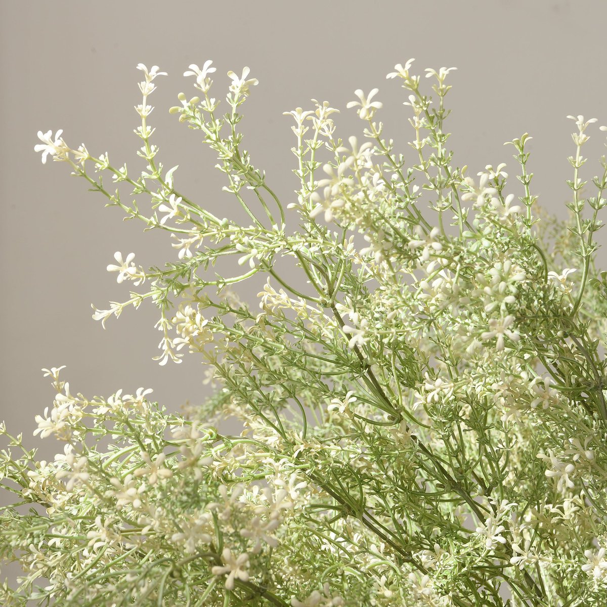 Feuillage avec petites fleurs artificielles H92 LES ESSENTIELS blanc, SIA