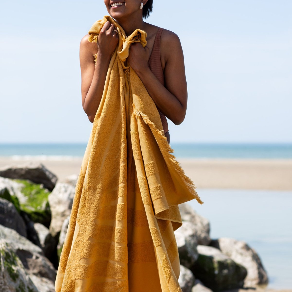 Fouta De Plage en Motif feuillage en éponge TROPI jaune ocre, MADURA