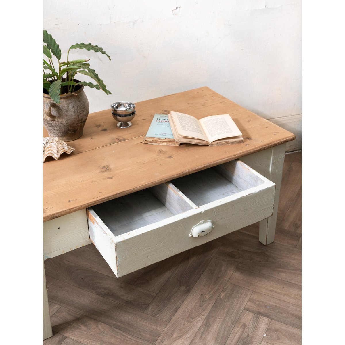 Table basse en bois Léonie N°1608 - Bon état bois clair, DEBONGOUT
