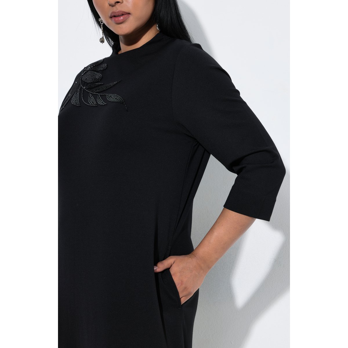 Robe midi point de Rome, perles brodées noir, ULLA POPKEN
