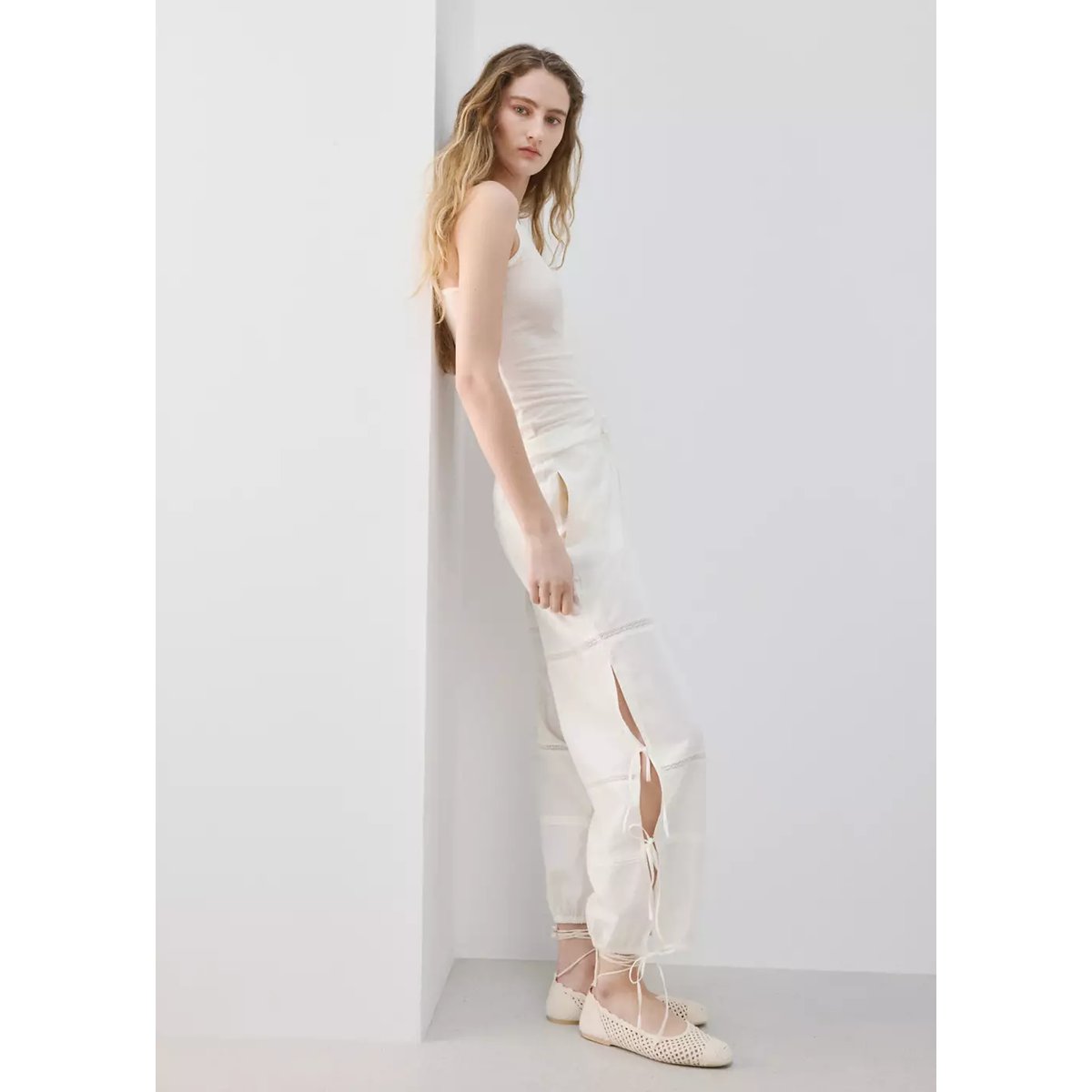 Pantalon bouffant en coton avec liens ivoire, MANGO