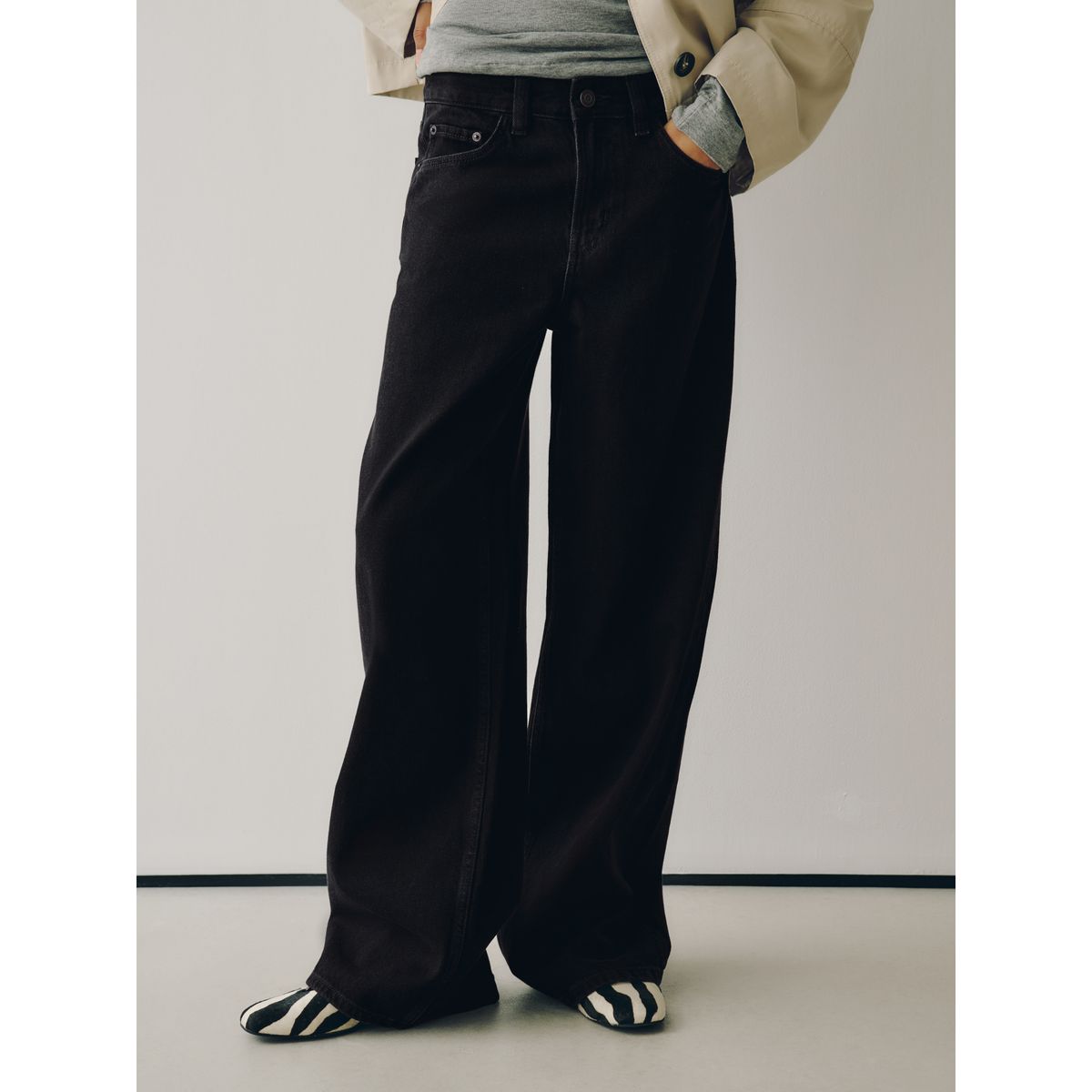 Jean large, lot de 2 noir/brun chocolat, NEXT