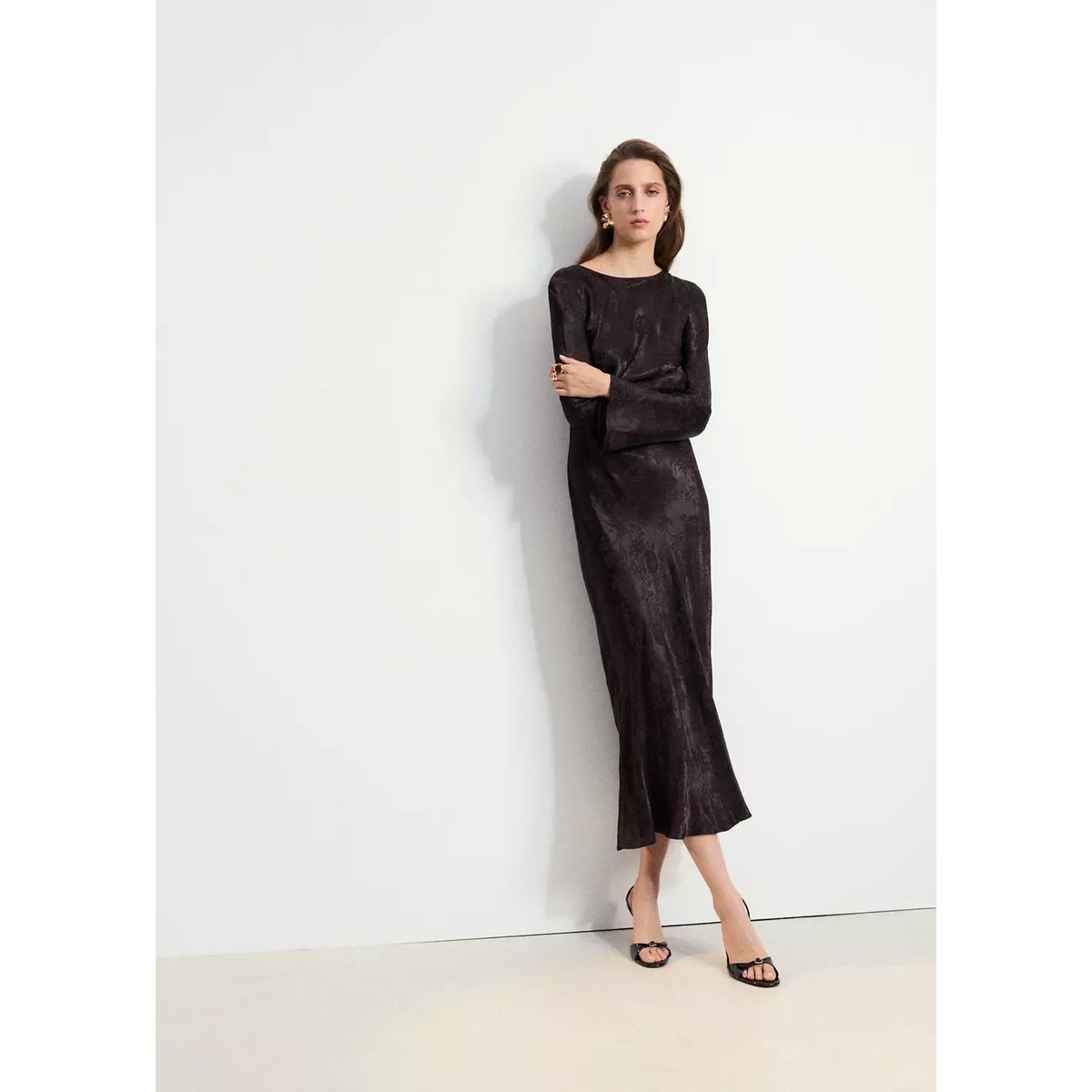 Robe jacquard à manches évasées marron, MANGO