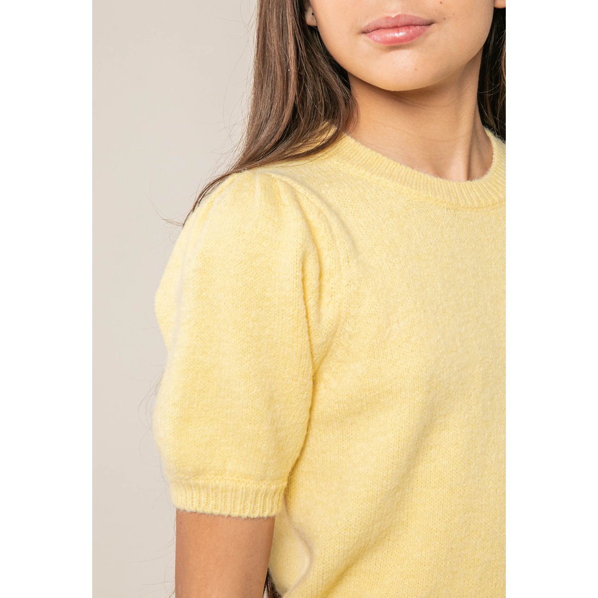 Pull fille en maille douce NEVALIA light yellow, DEELUXE