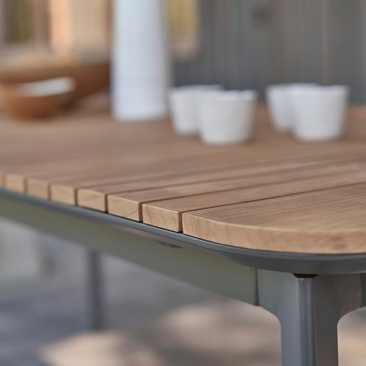 Table de jardin en teck et aluminium 200 cm  SIENA noir, BERAH GETAH
