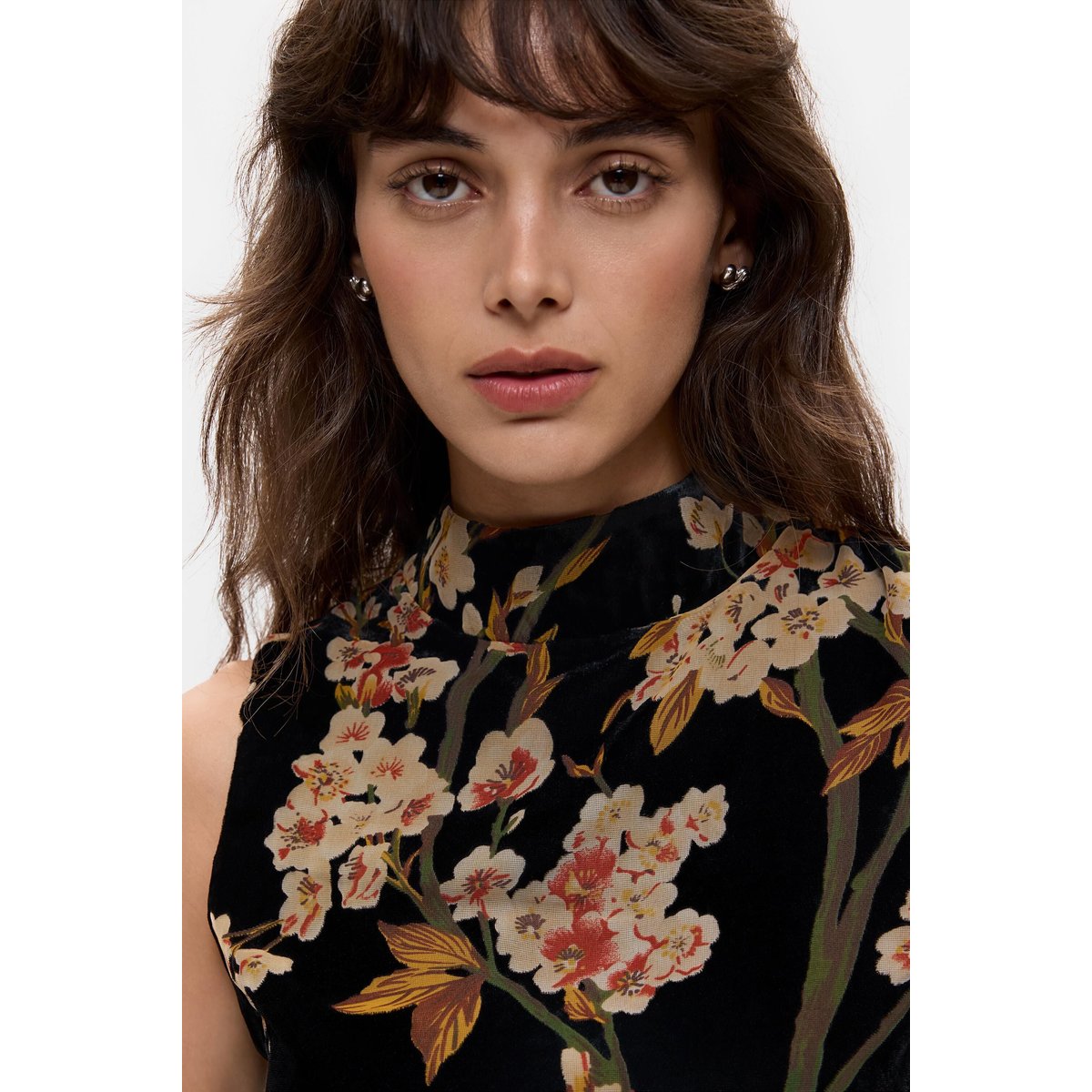 Robe en velours à fleurs noir, DESIGUAL
