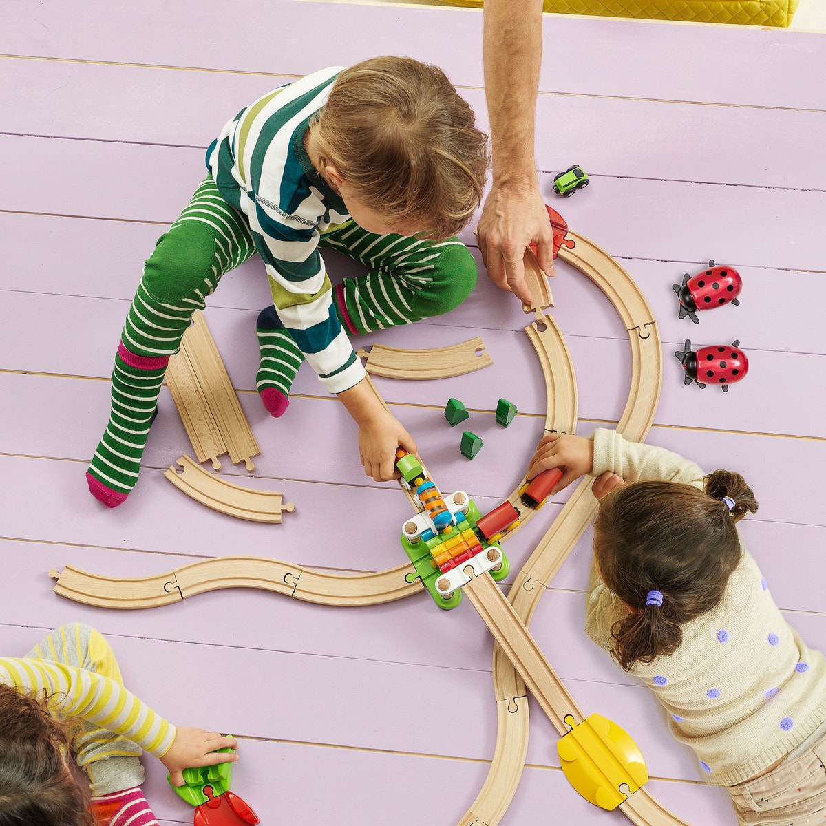 Mon premier circuit de découverte multicolore, BRIO