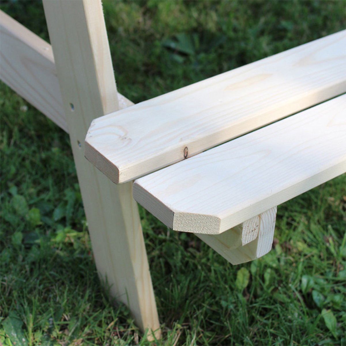 Table de picnique en bois pour enfant avec bac à sable intégré beige, SOULET