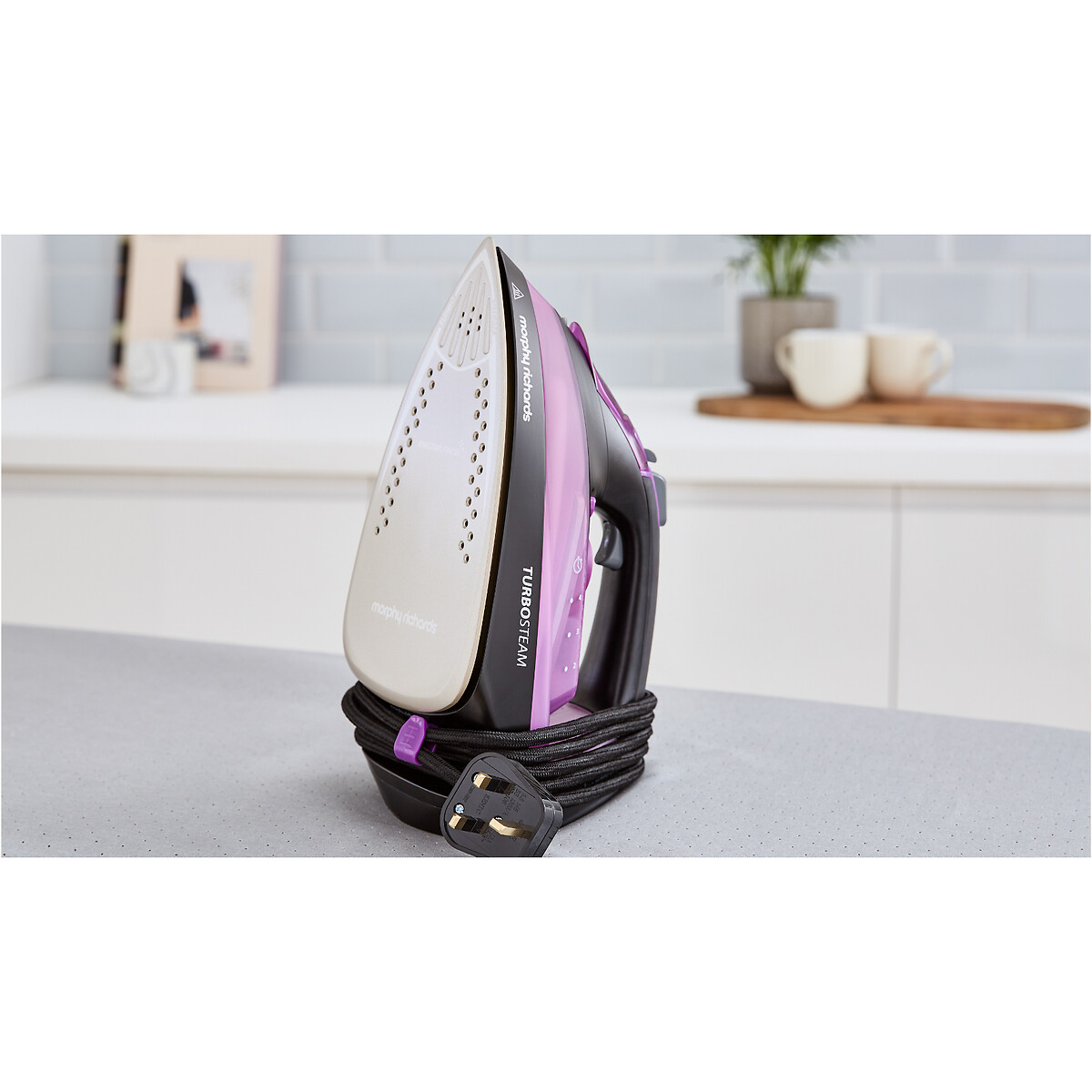 Turbosteam 2800W Steam Iron - 303140 purple, MORPHY RICHARDS