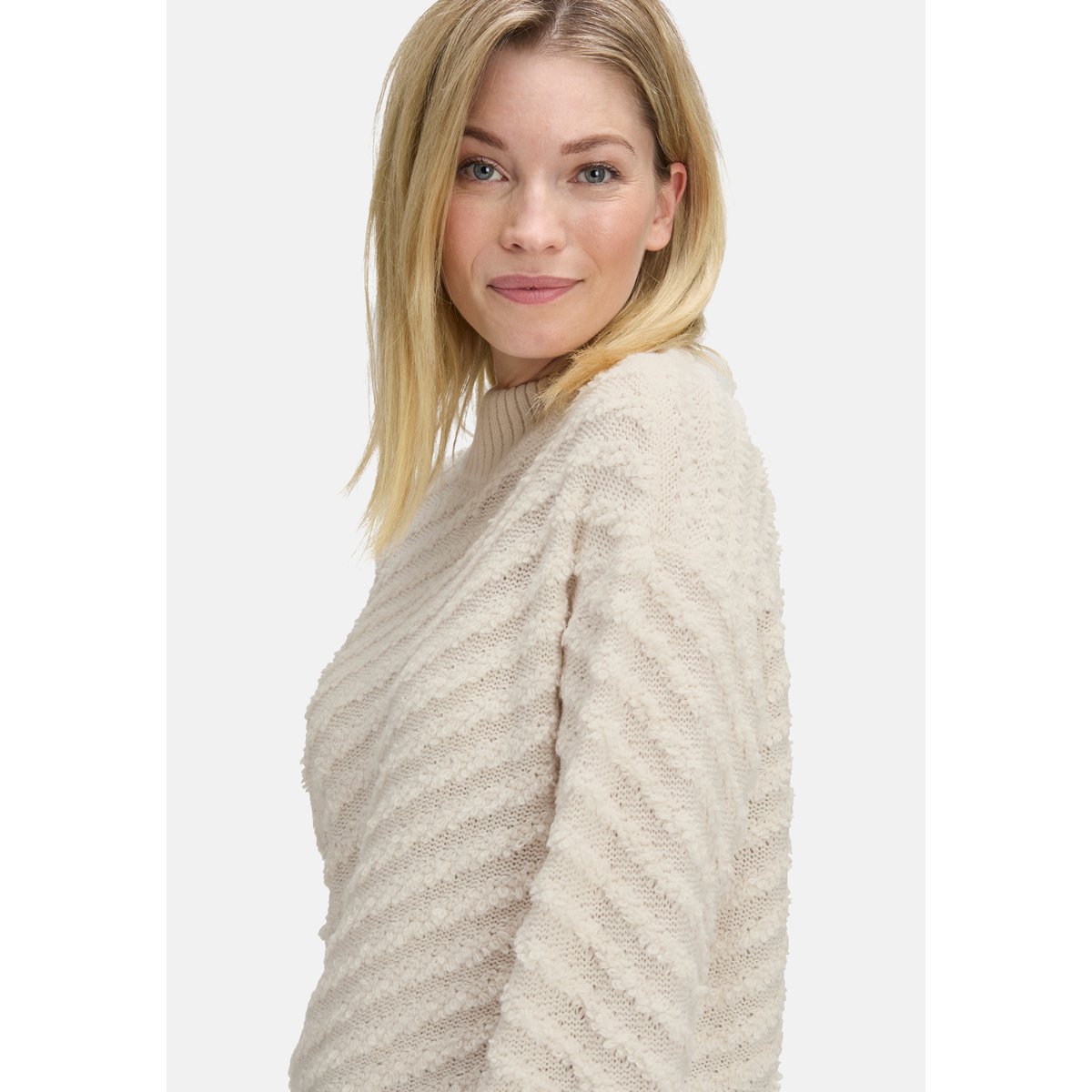Pull-over en maille avec structure white sand, BETTY & CO