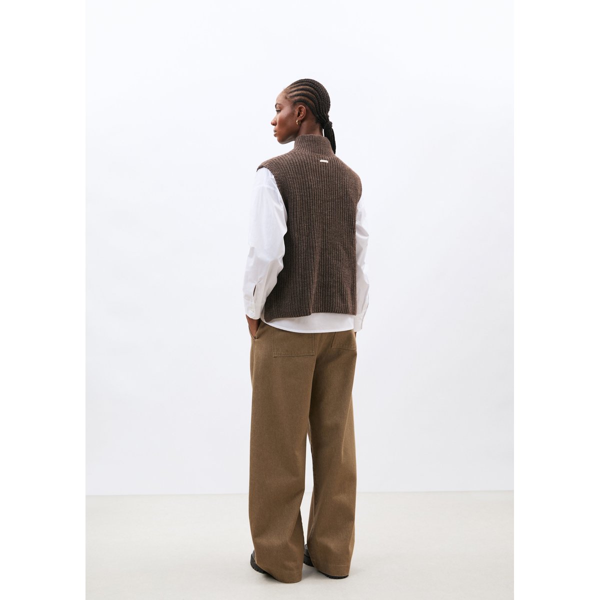 Pull sans manches taupe, HUMILITY