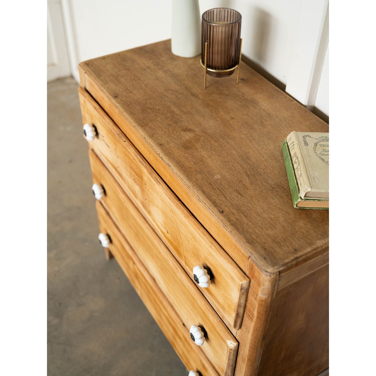 Commode de campagne en bois Garance N°766 - Bon état bois clair, DEBONGOUT
