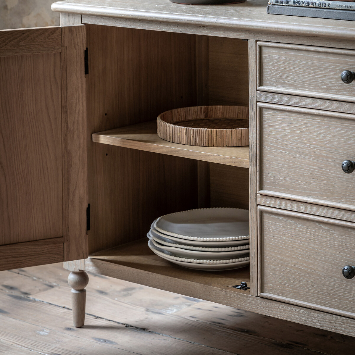 Ames Oak Sideboard with Pompom Legs oak, ÉDITÉ