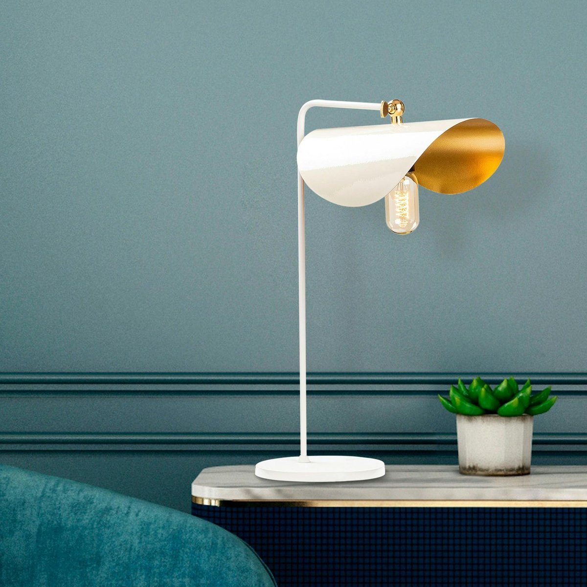 Lampe de table moderne blanche, abat-jour galbé SINOP blanc, PIER IMPORT