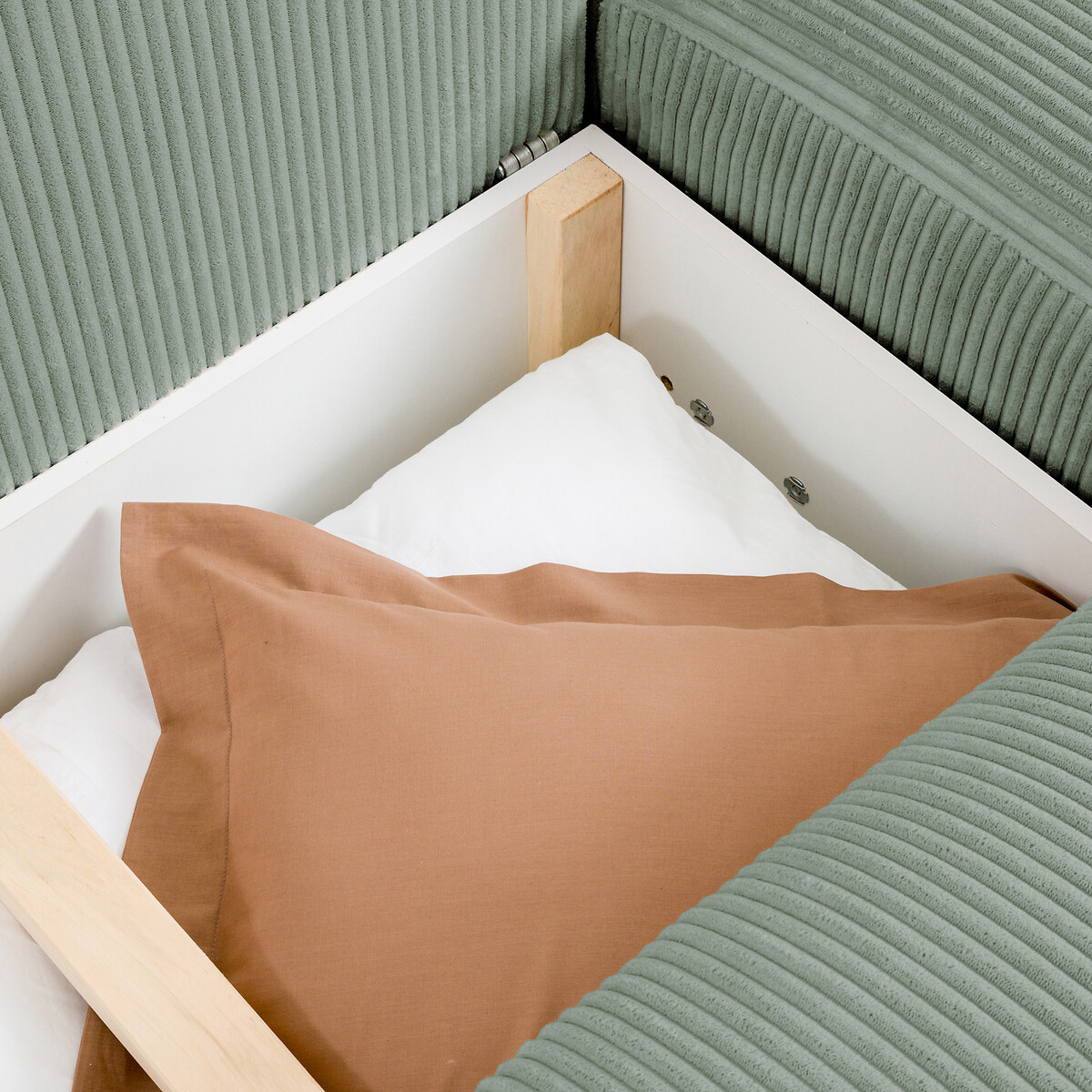 Canapé d'angle réversible convertible avec coffre velours moyennes côtes, LOMI céladon, LA REDOUTE INTERIEURS