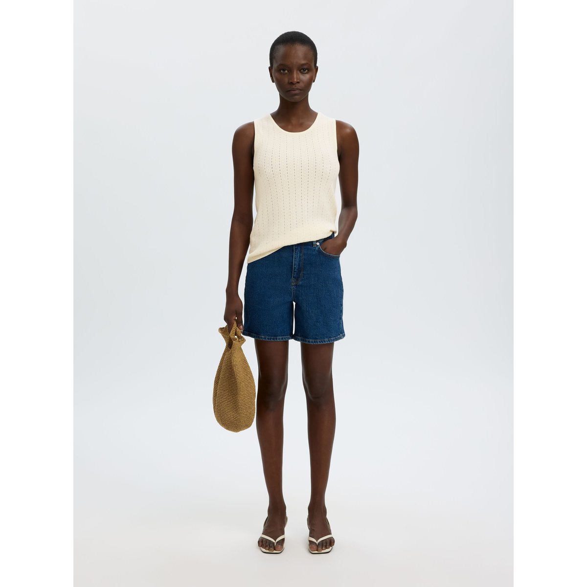 Top En Maille egret, SELECTED