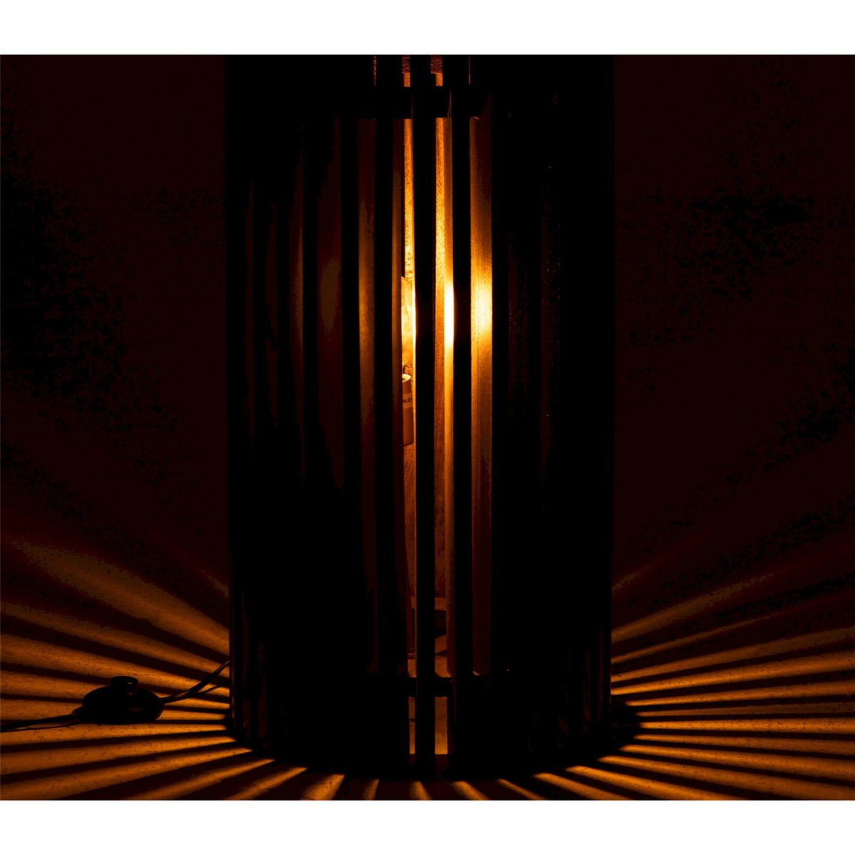 Lampe à poser côtelée en bois de manguier marron foncé, RECOLLECTION