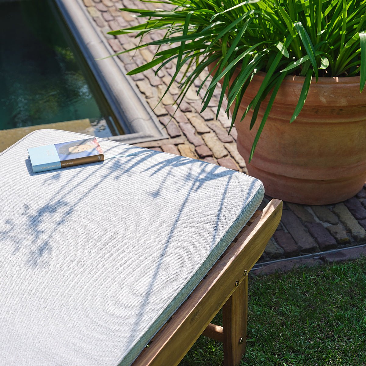 Lot de 2 bains de soleil en acacia massif MILOS heather_light_grey, BERAH GETAH