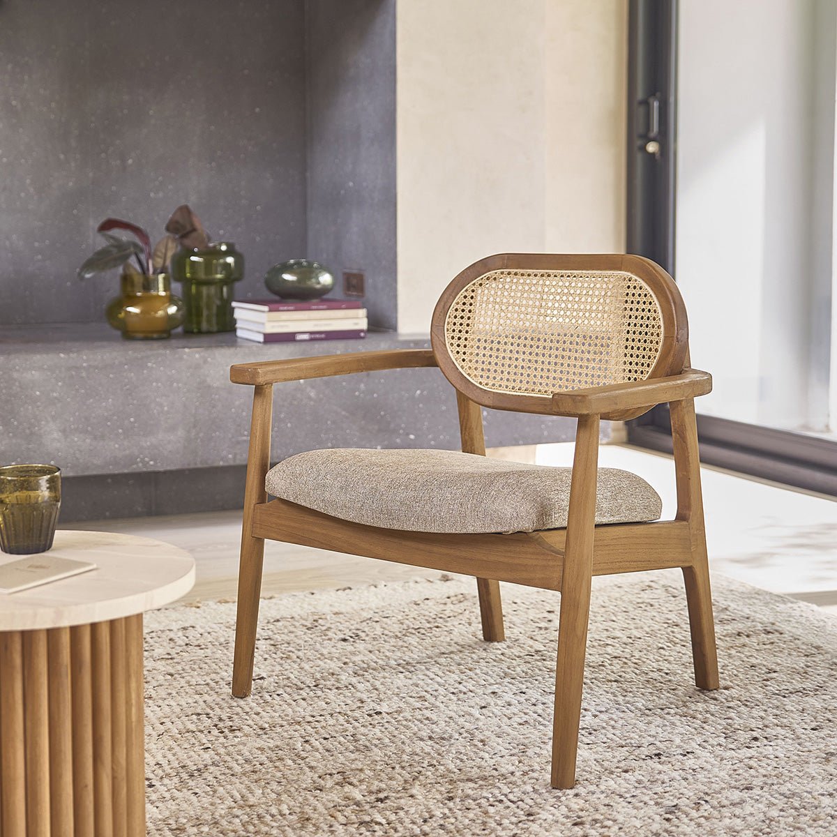 Fauteuil en teck massif , cannage et tissu  SABI grege, BERAH GETAH