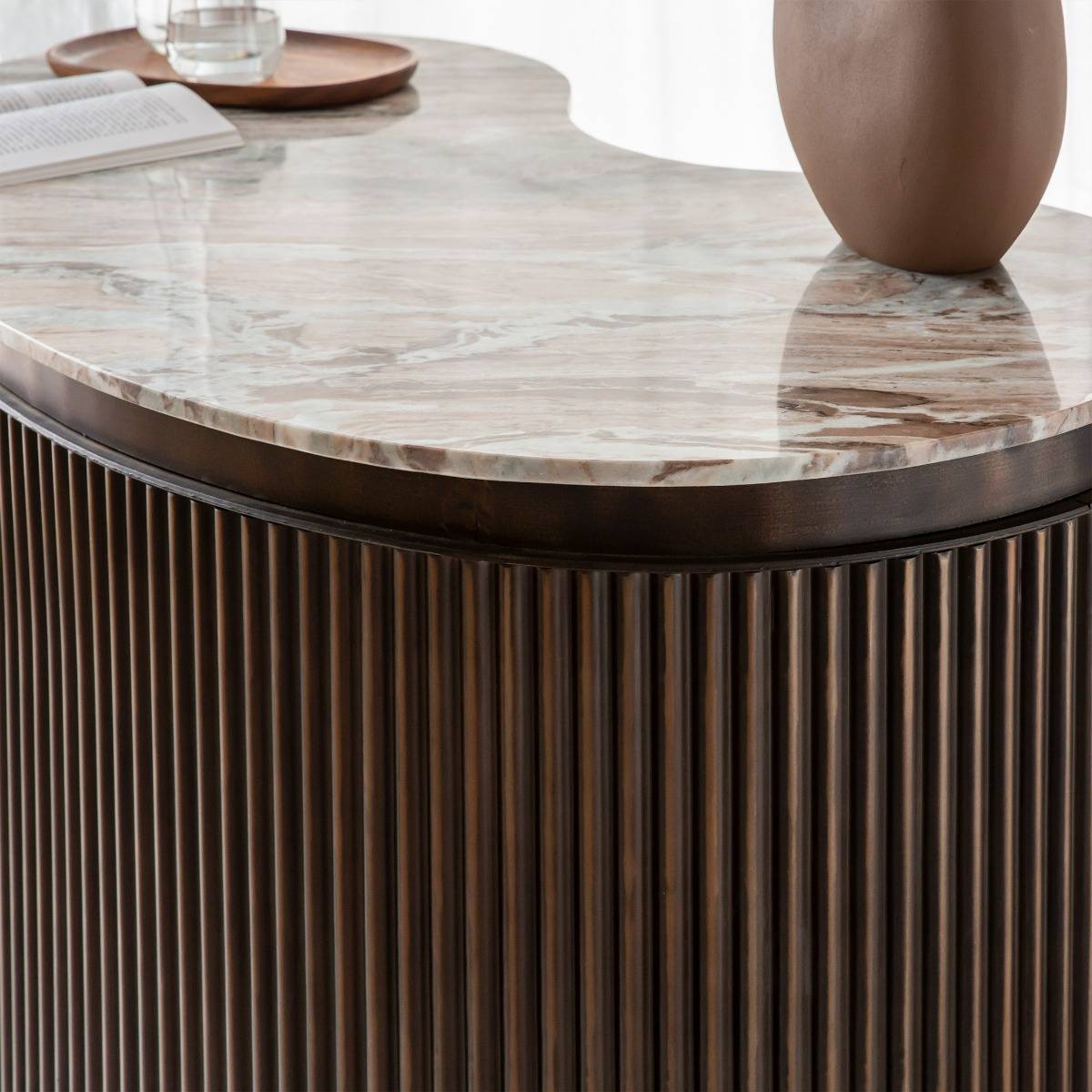 Meuble bar haricot en marbre et métal ORLANDO marron, MADE IN MEUBLES