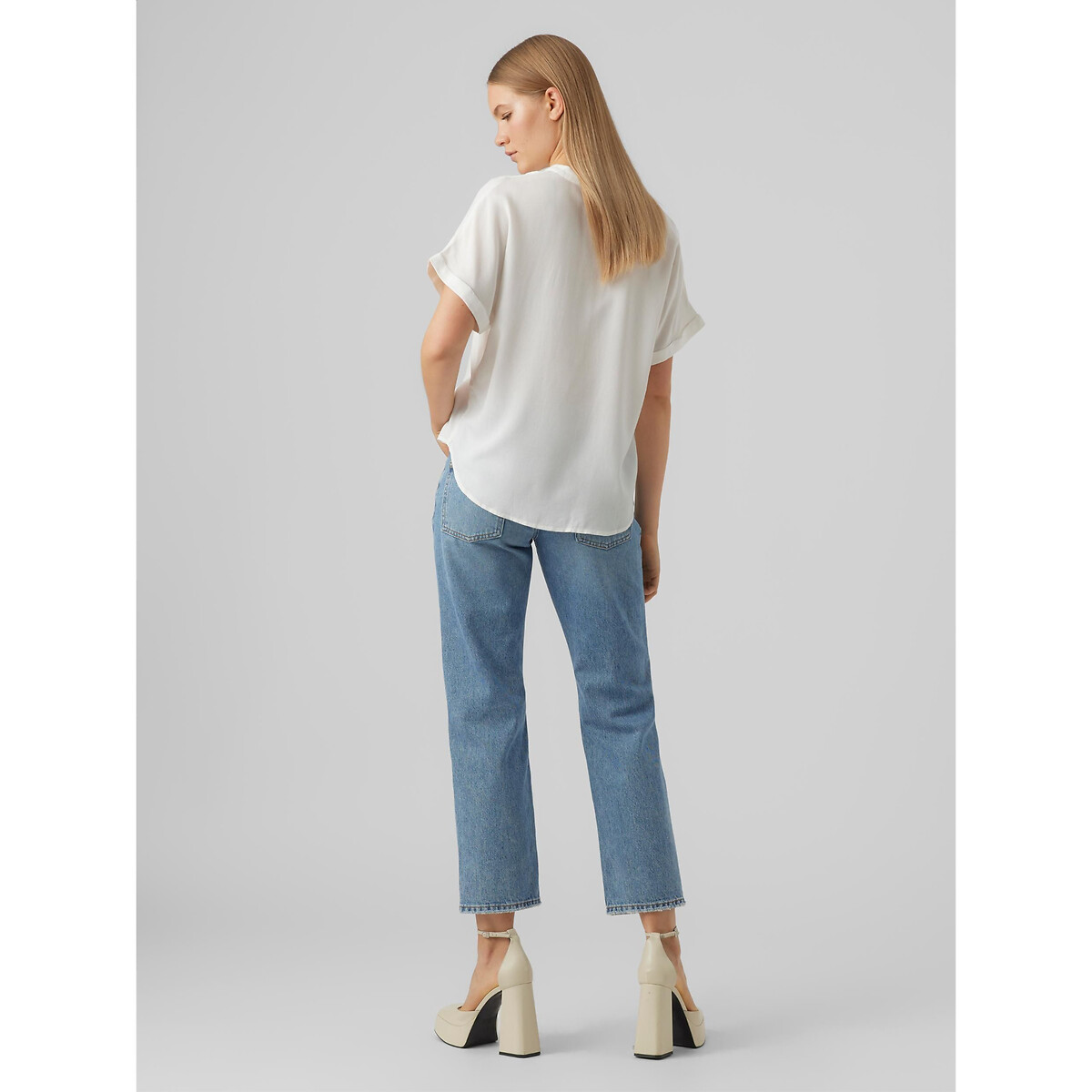 Blouse col v, manches courtes blanc, VERO MODA