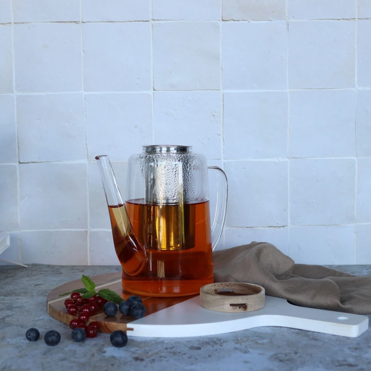 Théière en verre et couvercle en bois 1,2L, GUSTAVE transparent, OGO LIVING