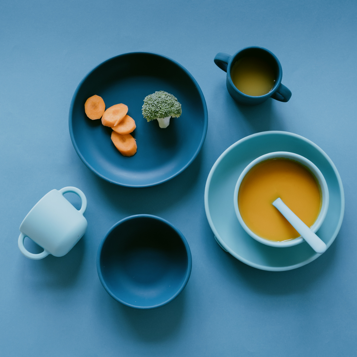 Coffret Repas bébé 4 pièces en silicone BAMBINO bleu lagon, EKOBO