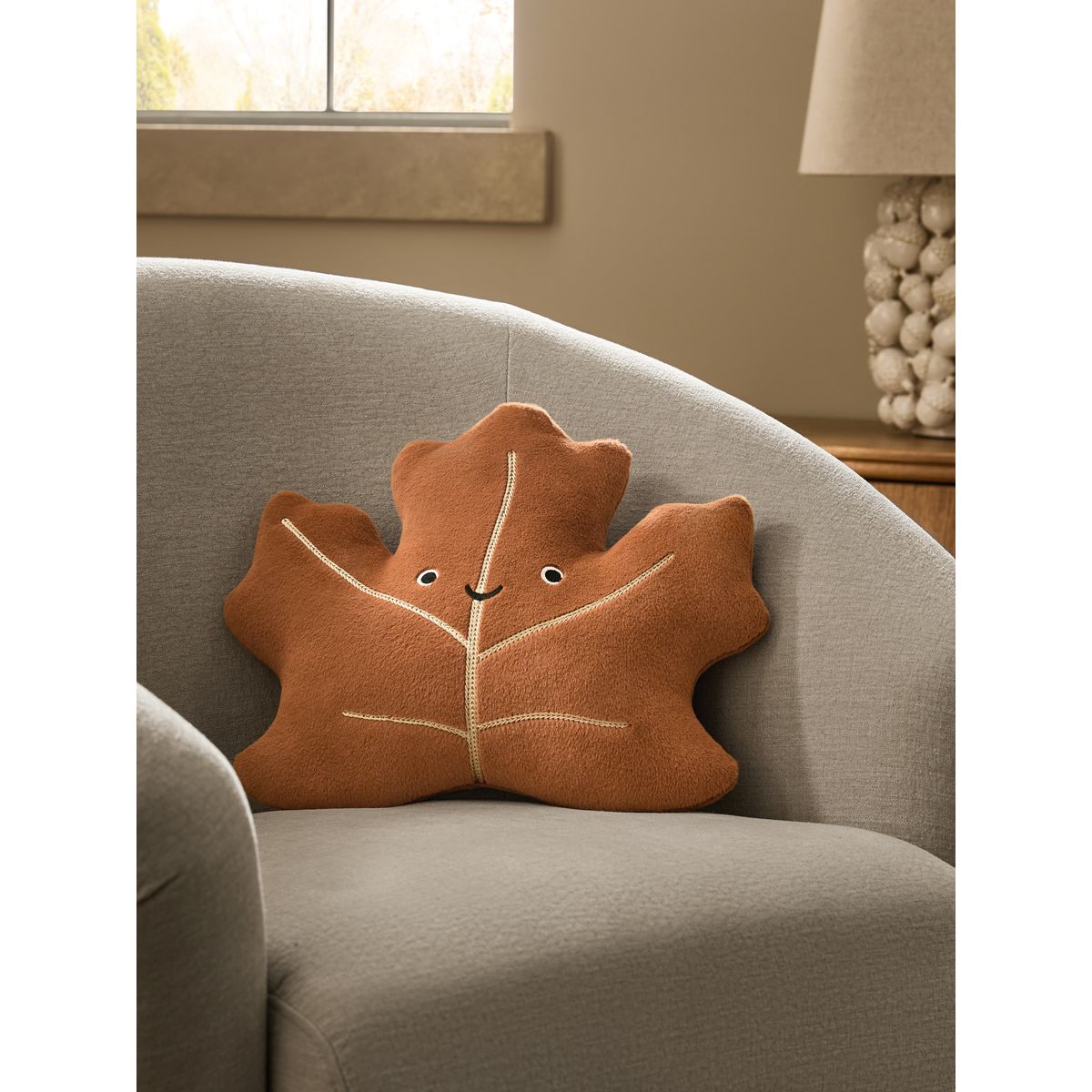 Coussin feuille d’érable 3d marron, NEXT
