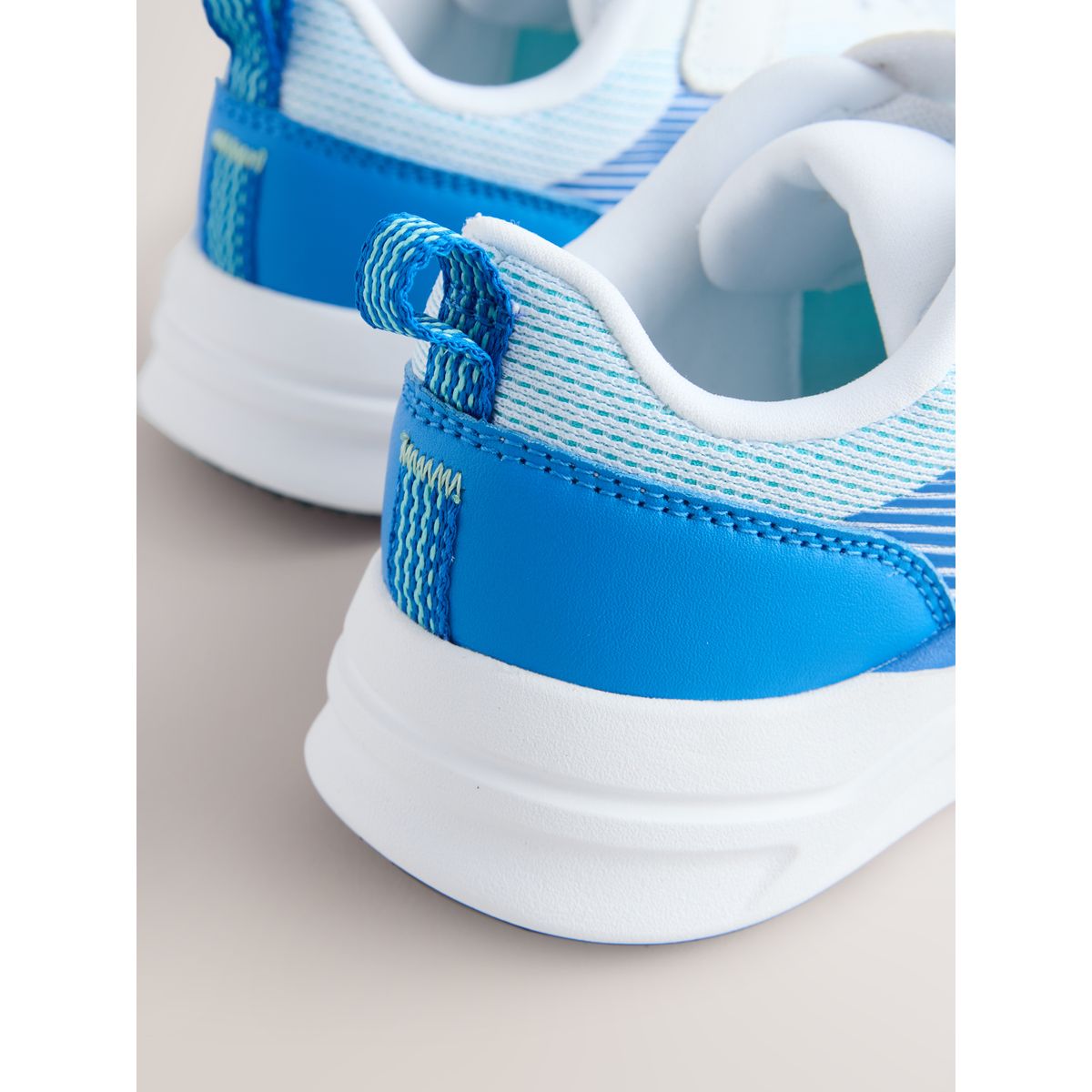 Baskets élastiques à lacets et scratch blanc/bleu, NEXT