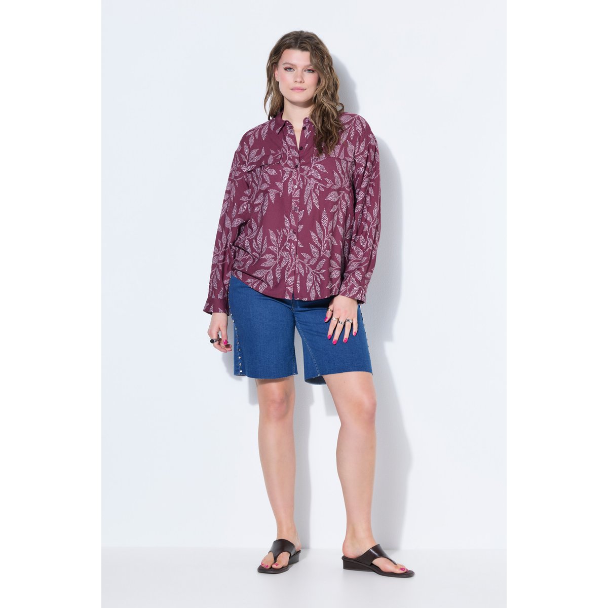 Chemise boxy en crêpe imprimé baies foncé, STUDIO UNTOLD