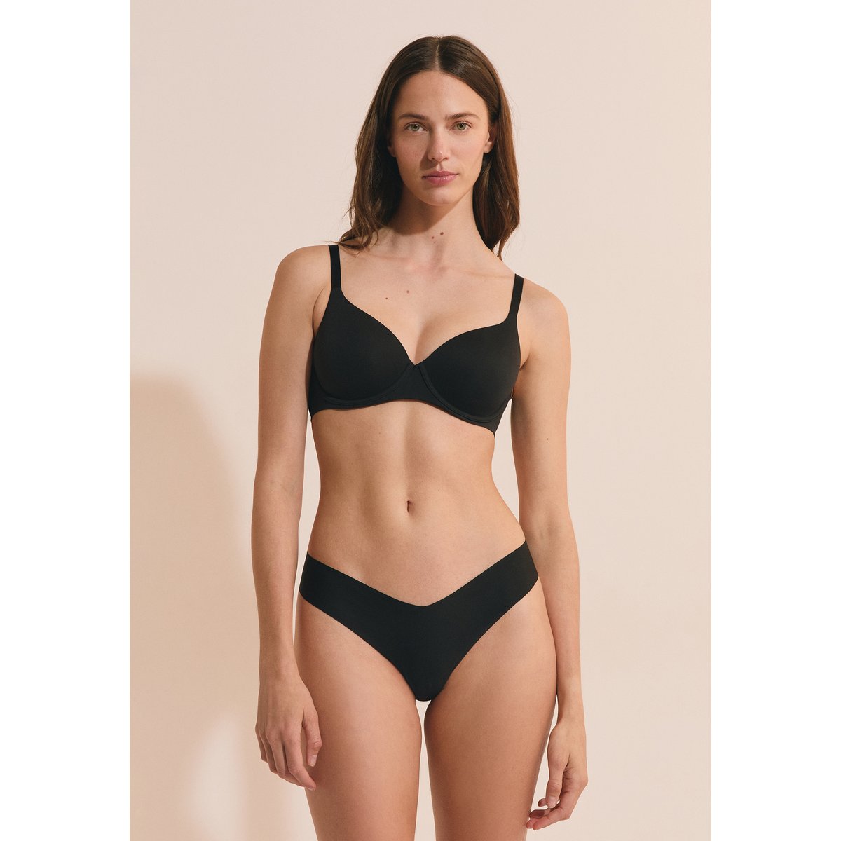 Soutien-gorge coques fines en microfibre PURE INVISIBLE noir, ETAM