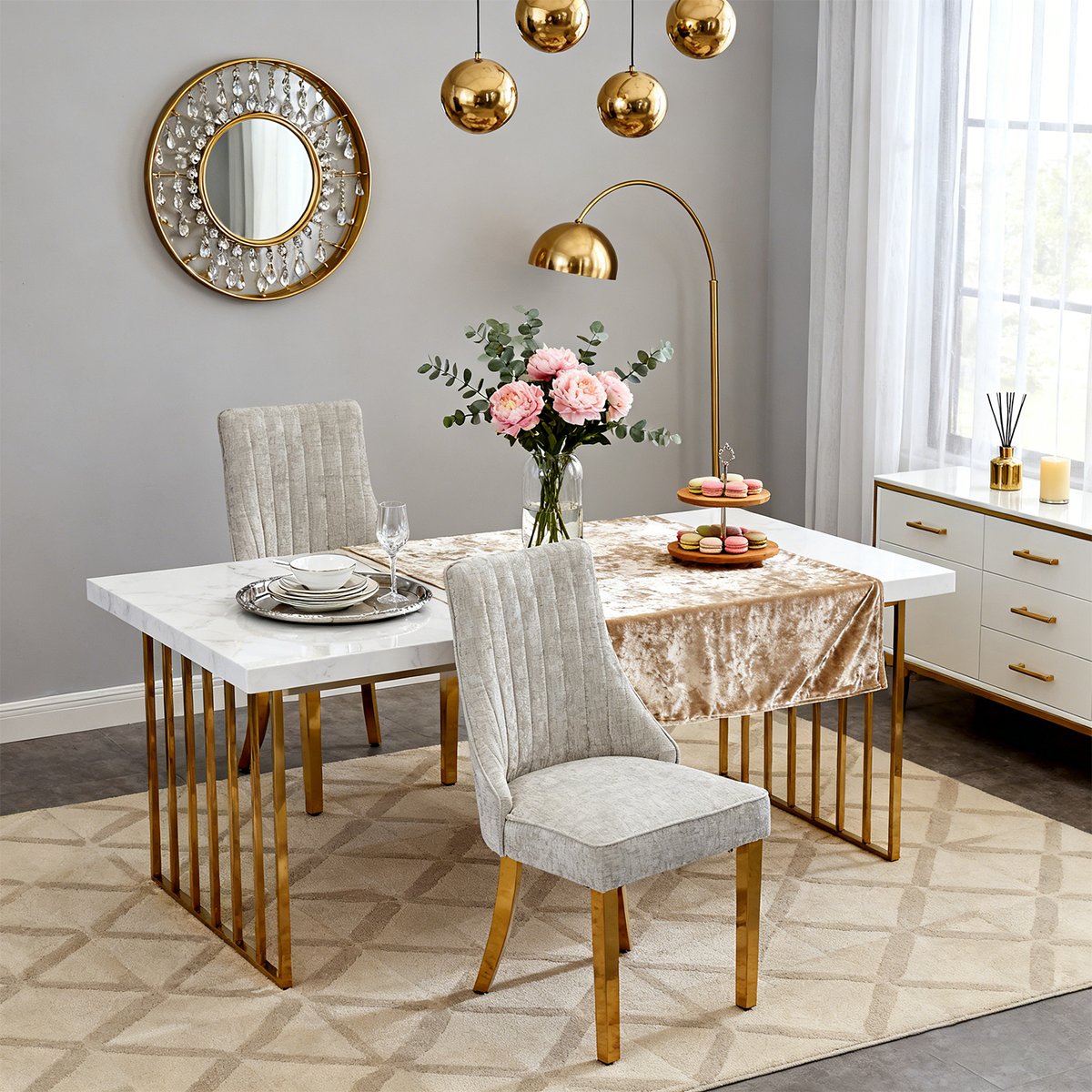 Lot de 2 chaises en tissu chenille avec pieds métal doré, GERRYC beige, MEUBLES COSY