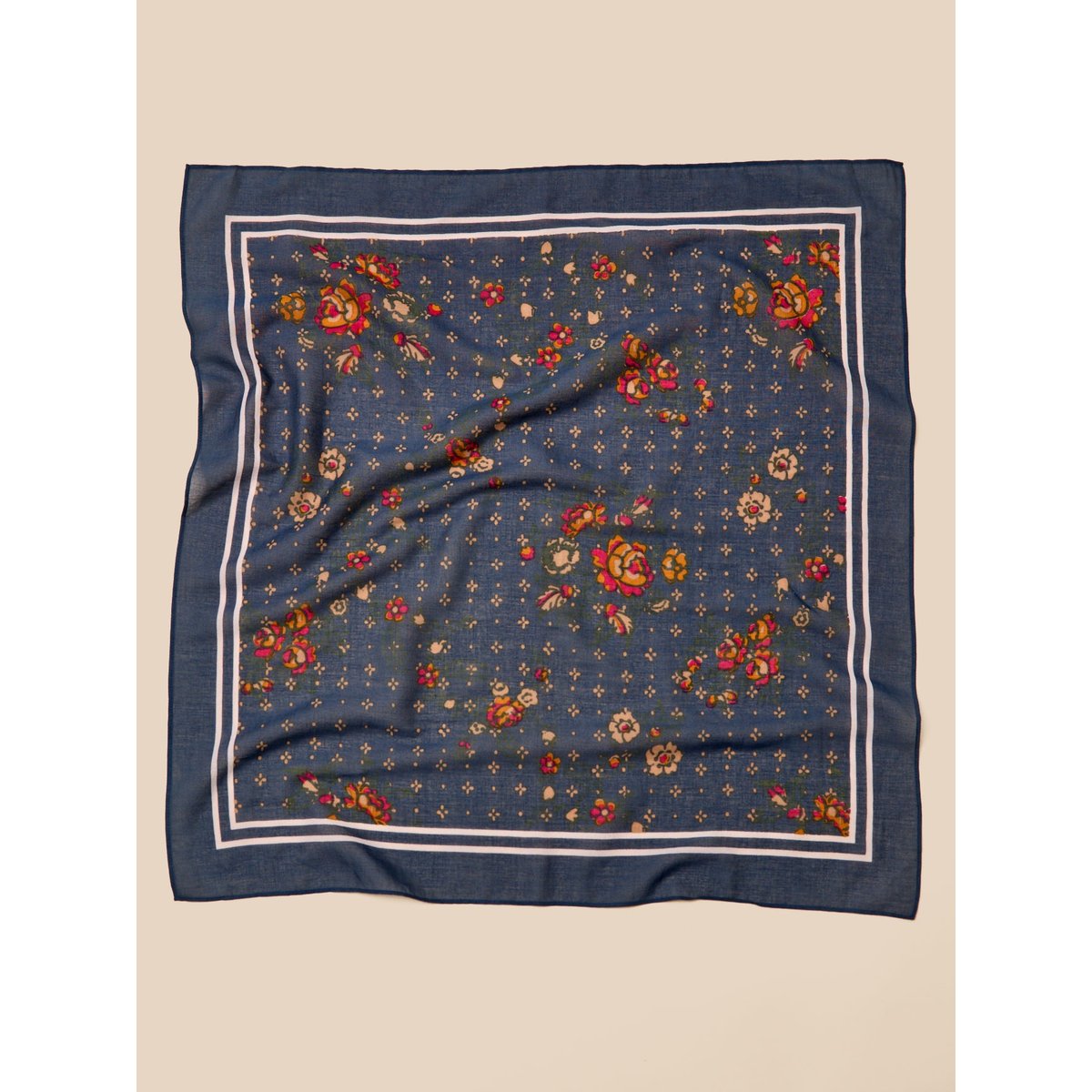 Foulard imprimé fleurs marine, CYRILLUS