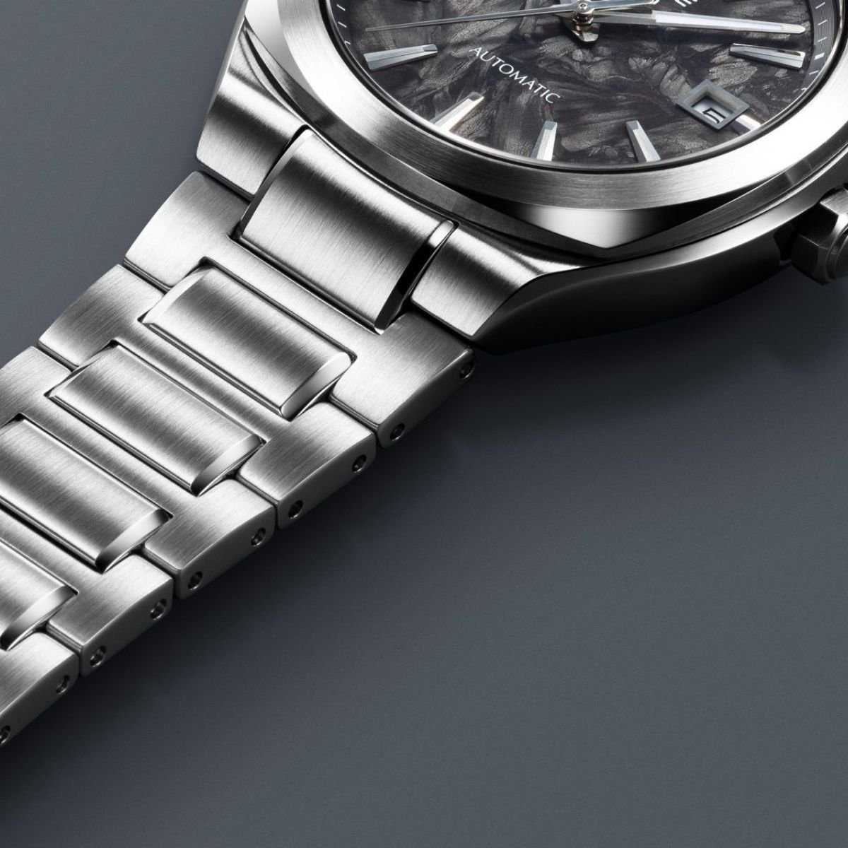 Montre Analogique EDIFICE argenté noir argenté, CASIO