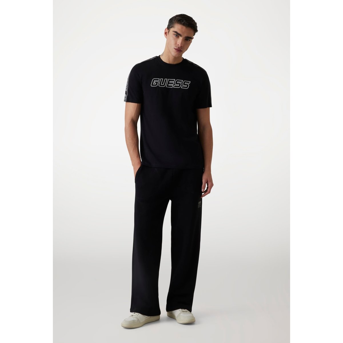 T-Shirt Stretch Logo Frontal noir, GUESS