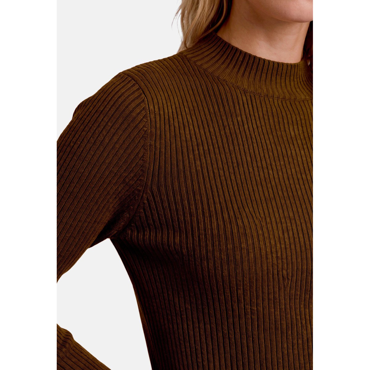 Pull-over en fine maille à col droit monk's robe, ZERO