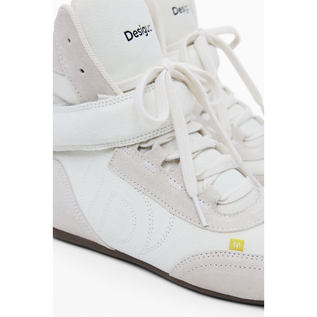 Basket en cuir beige, DESIGUAL
