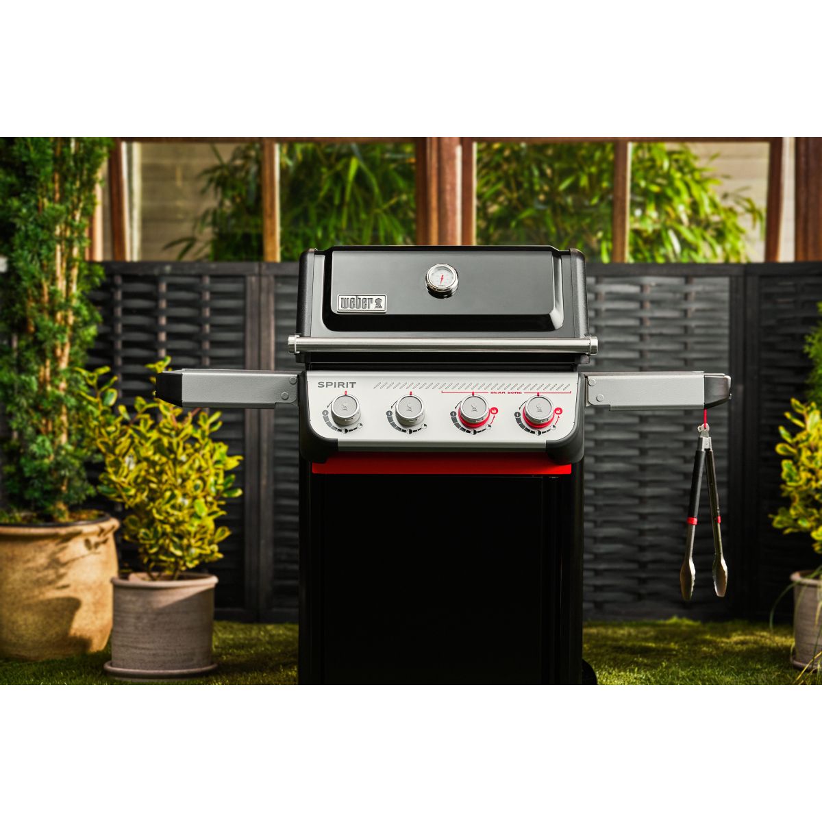 Barbecue gaz Spirit E-425 mix black grill et plancha sur chariot, 61x45 cm noir, WEBER