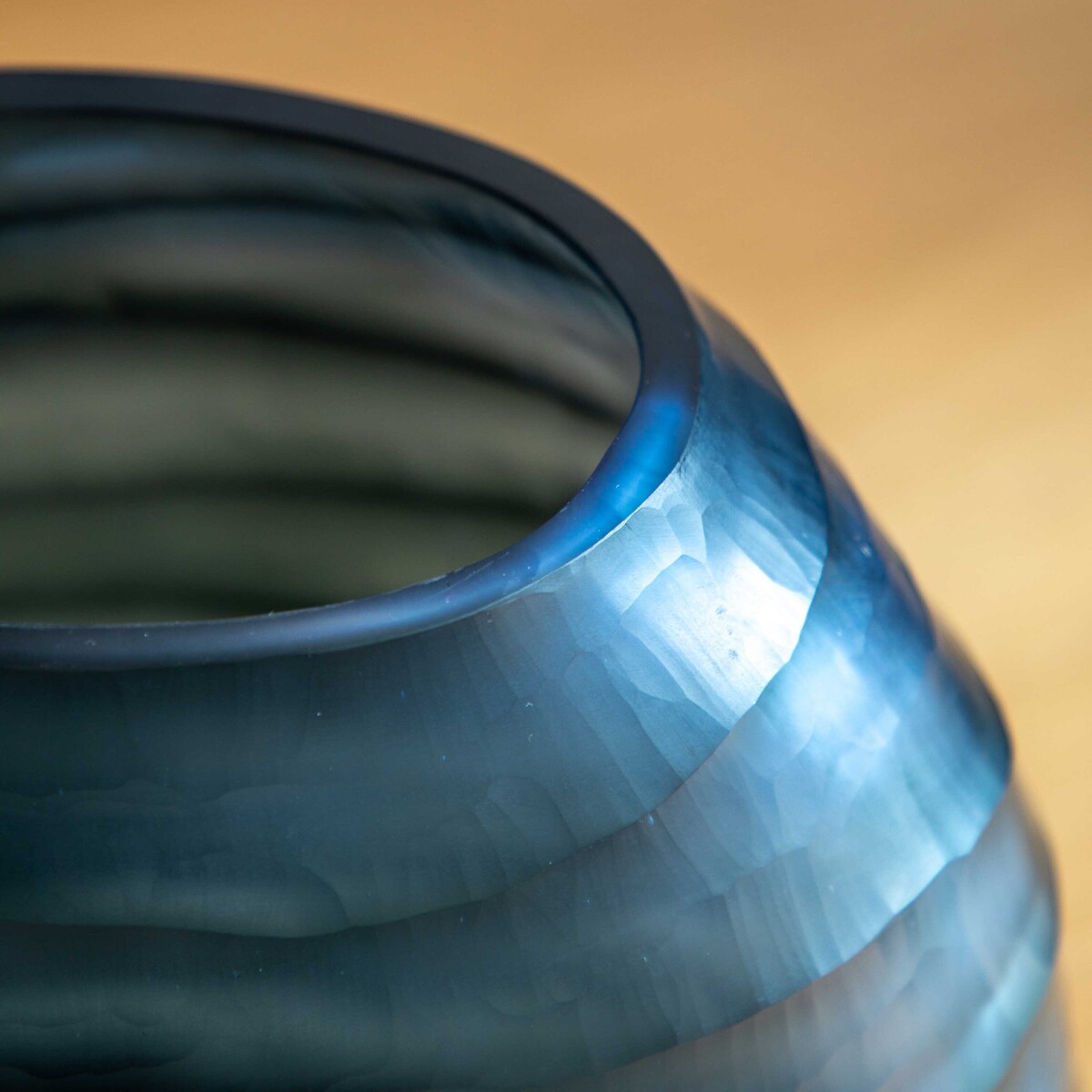 24cm Handblown Carved Glass Vase blue, ÉDITÉ