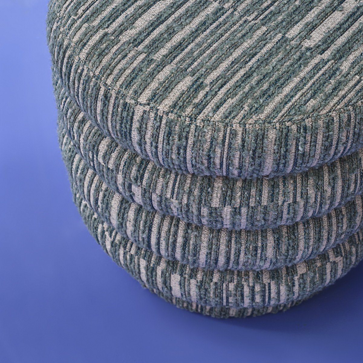 Pouf de table en tissu vert pivotant L46,5 cm - BIBENDUM vert, SIGNATURE